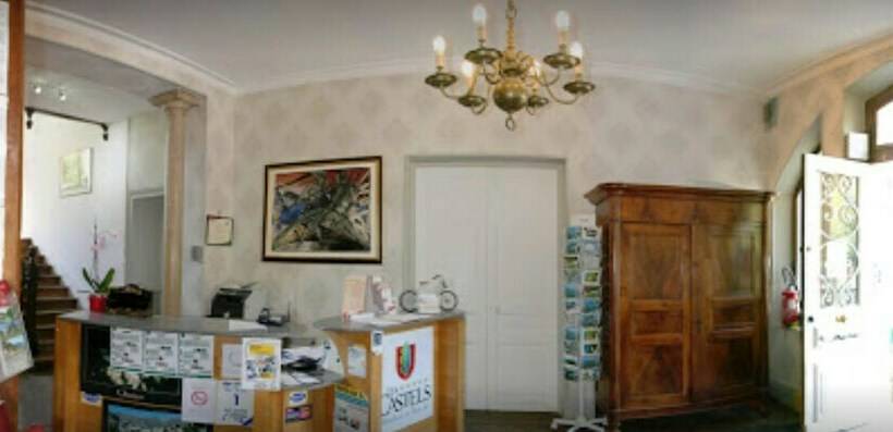 فندق Camping Le Chateau De Rochetaillée