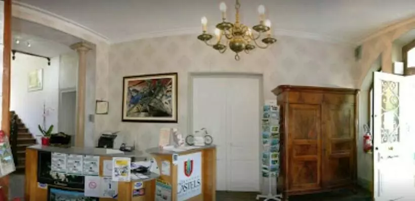هتل Camping Le Chateau De Rochetaillée