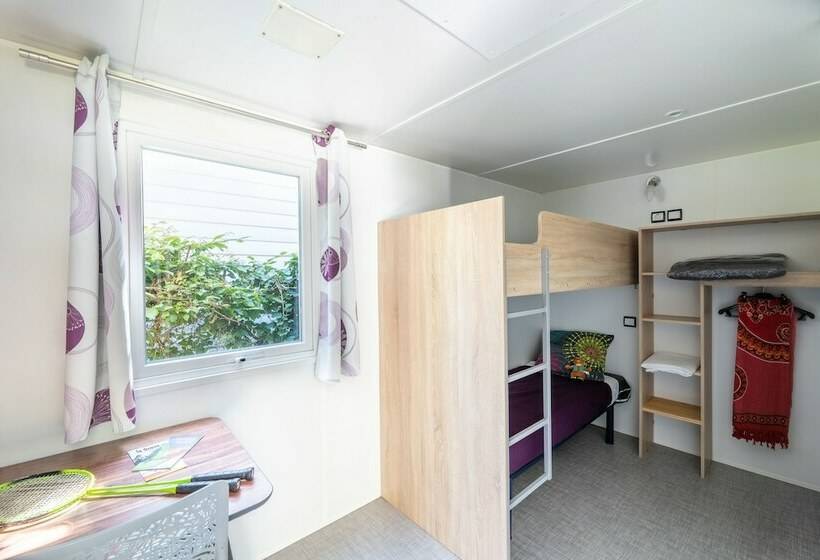 فندق Camping Le Chateau De Rochetaillée