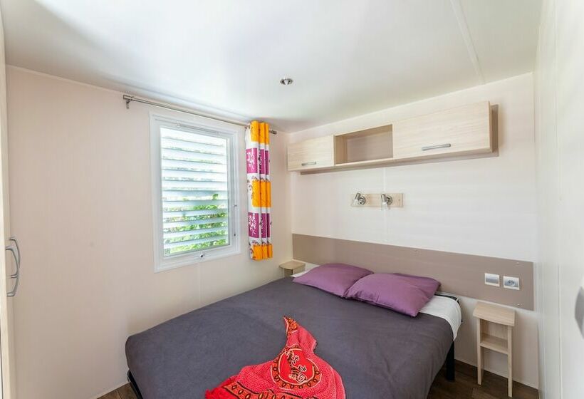 فندق Camping Le Chateau De Rochetaillée