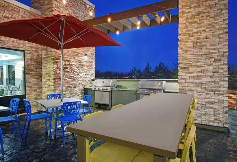 ホテル Home2 Suites By Hilton Springdale Cincinnati