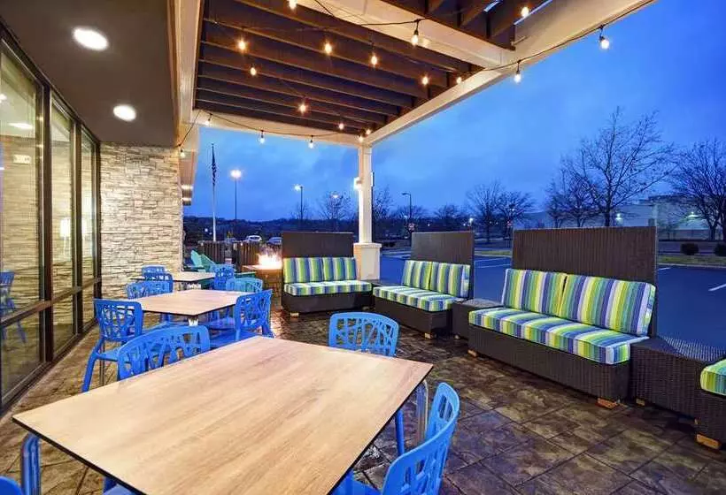 ホテル Home2 Suites By Hilton Springdale Cincinnati