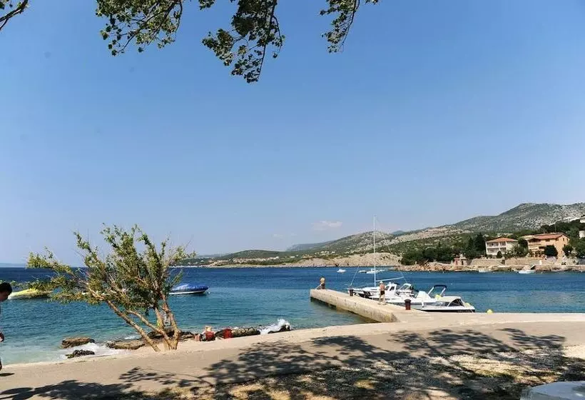 Hotelli Mobile Homes Camp Klenovica