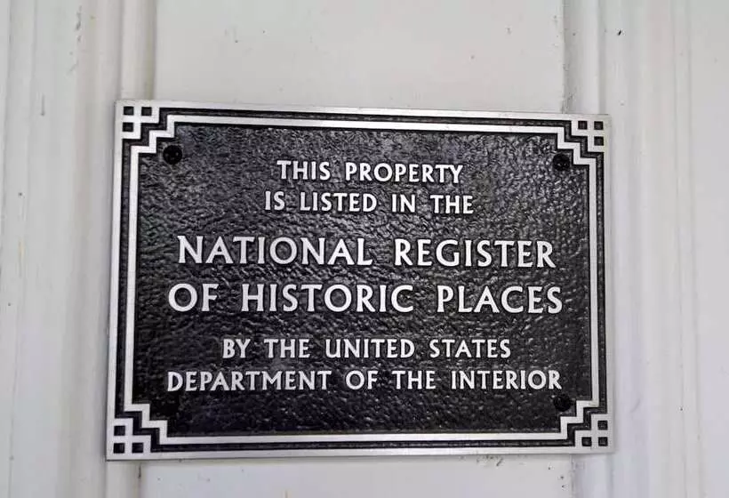 Manor At Berkeley Springs