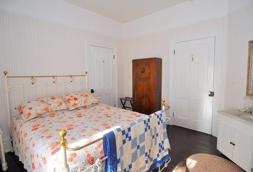 Manor At Berkeley Springs