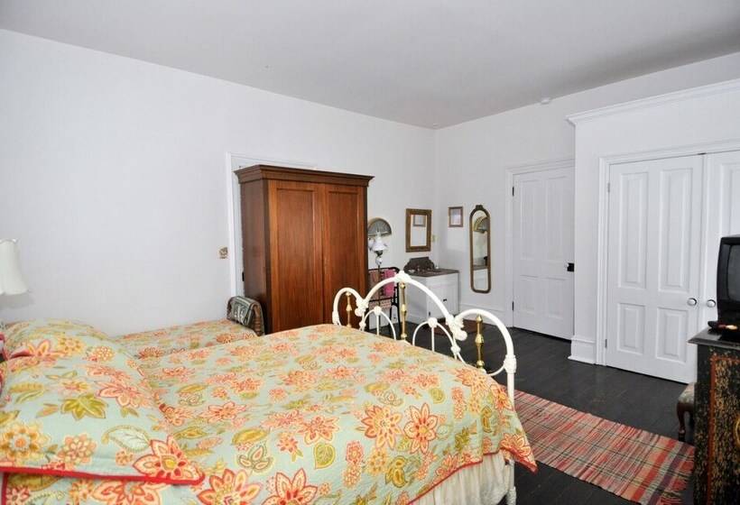 Manor At Berkeley Springs