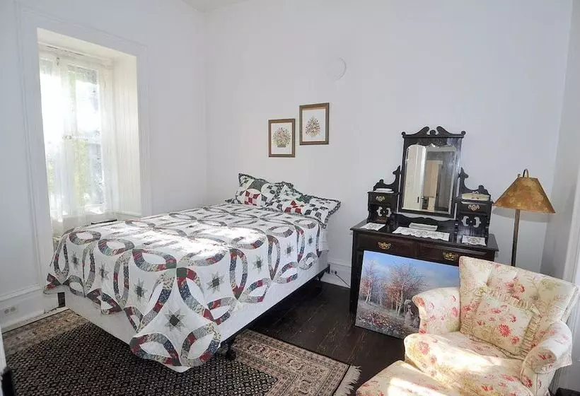 Manor At Berkeley Springs