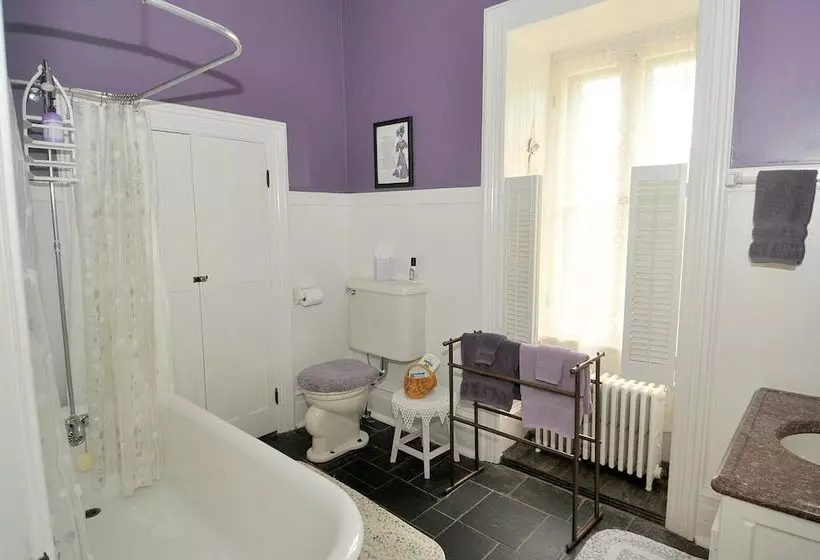 Manor At Berkeley Springs