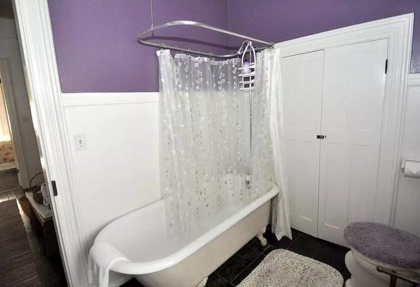 Manor At Berkeley Springs