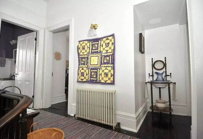 Manor At Berkeley Springs