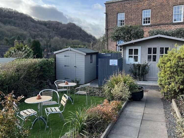 리조트 Ironmasters House