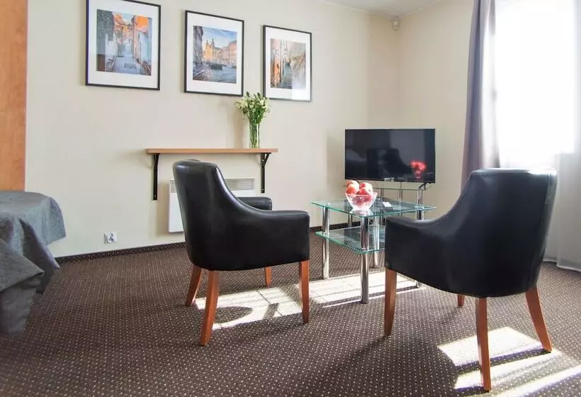 Warsaw Apartments   Apartamenty Sadyba - Varsovia