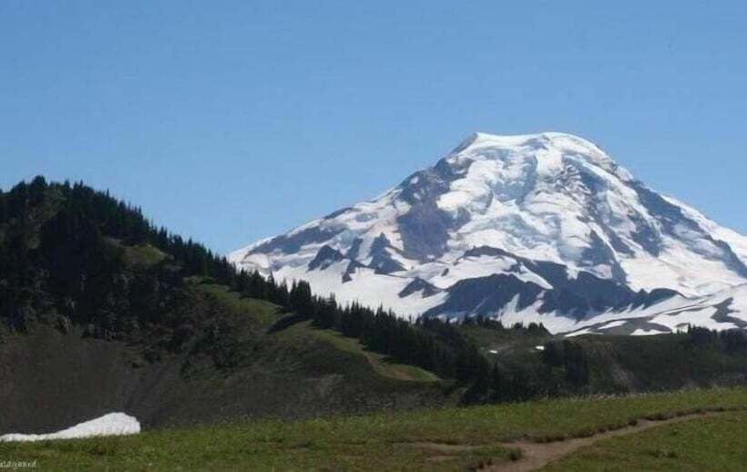 28sw   Fireplace   Dishwasher   Washer/dryer   Sleeps 4