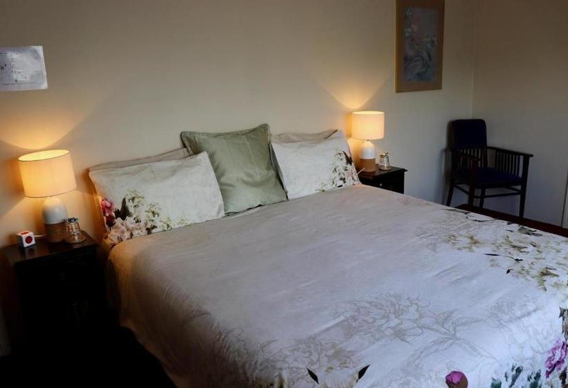 צימר Blue Bell Inn