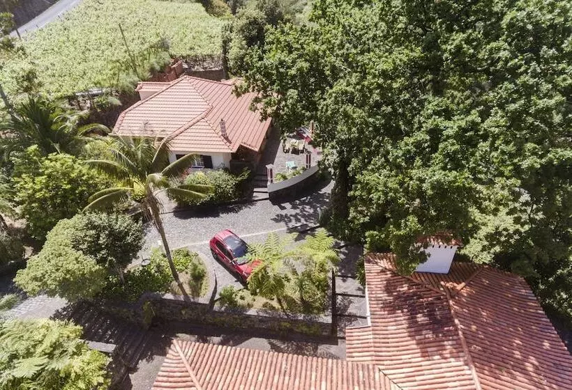 Casa Do Lanço I By An Island Apart