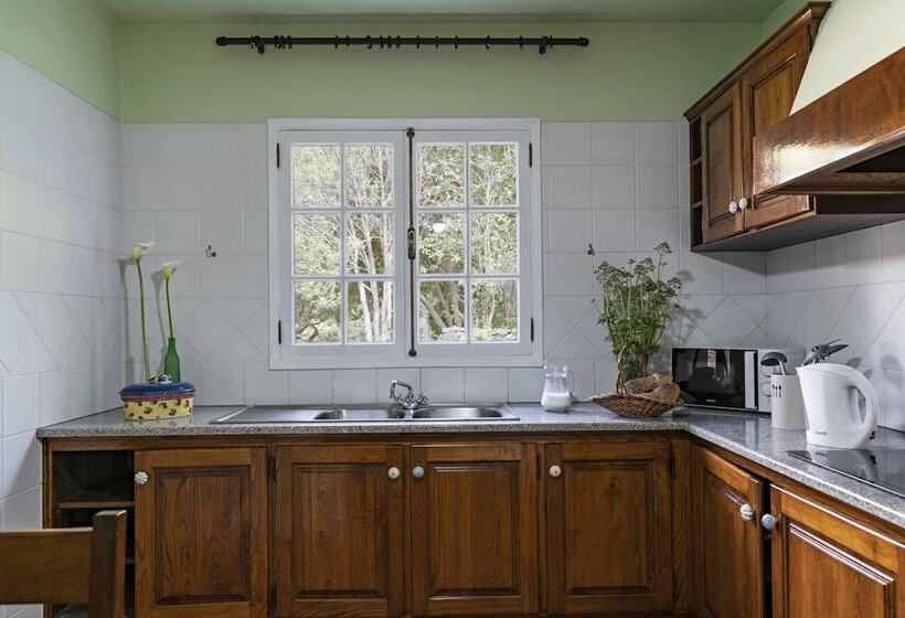 Casa Do Lanço I By An Island Apart