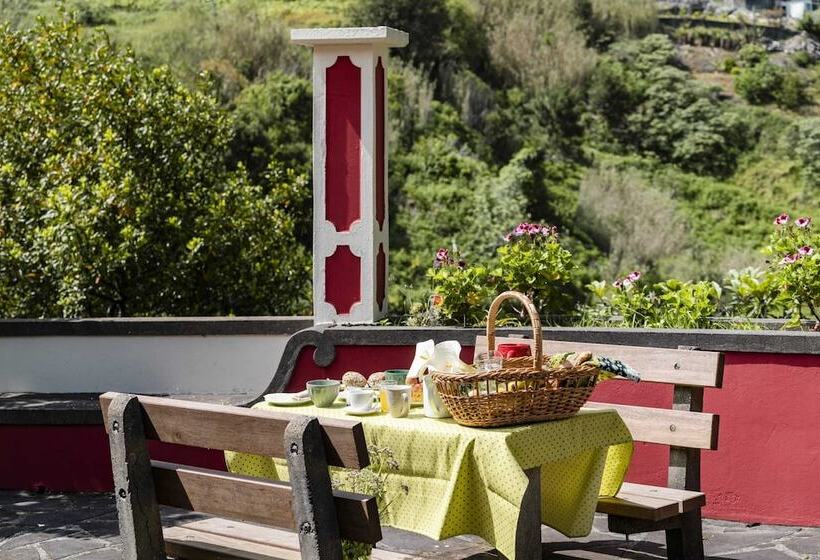 Casa Do Lanço I By An Island Apart