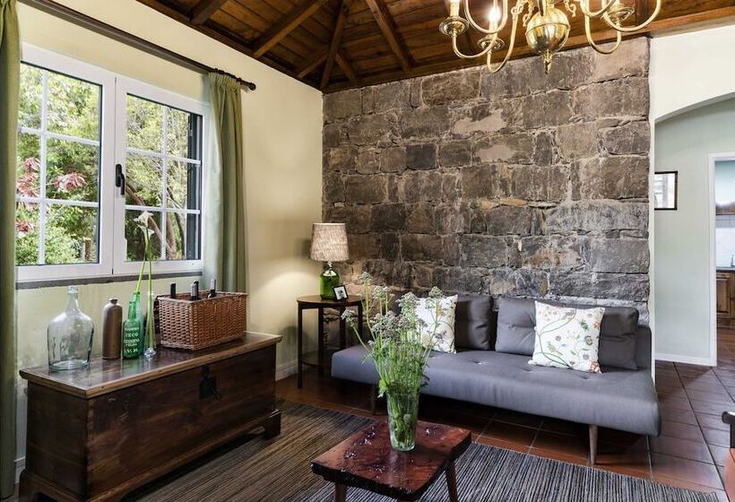 Casa Do Lanço I By An Island Apart