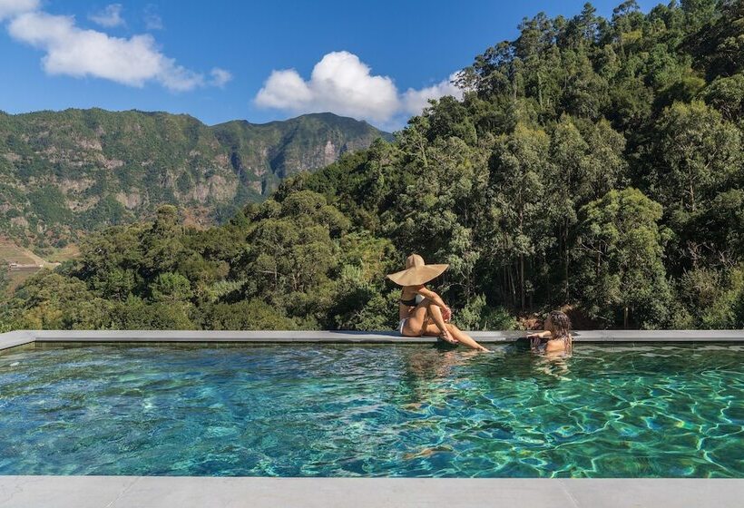 Casa Do Lanço I By An Island Apart