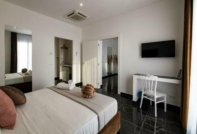 Хостел Grand Hotel Serapide