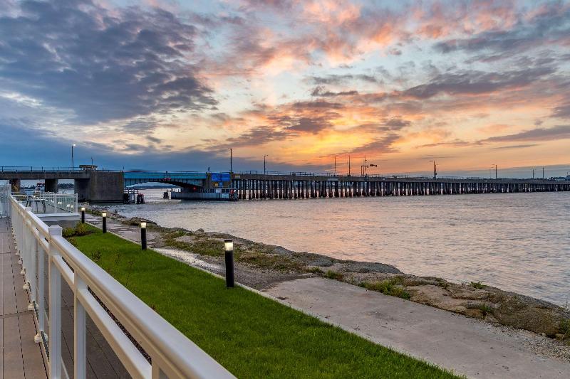 Cambria Hotel Ocean City Bayfront