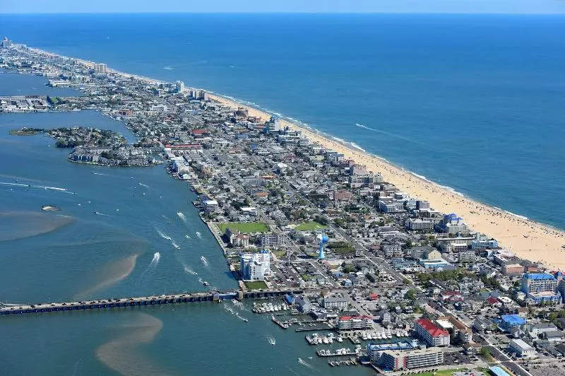 Cambria Hotel Ocean City   Bayfront