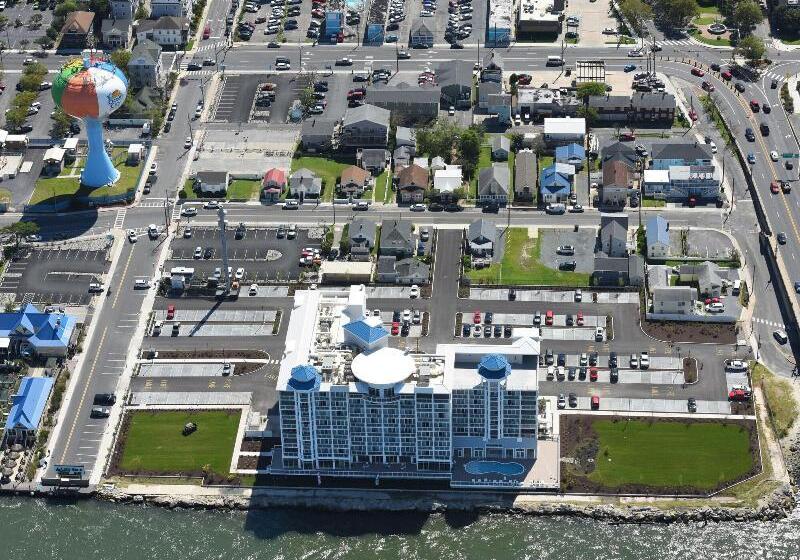 Cambria Hotel Ocean City Bayfront