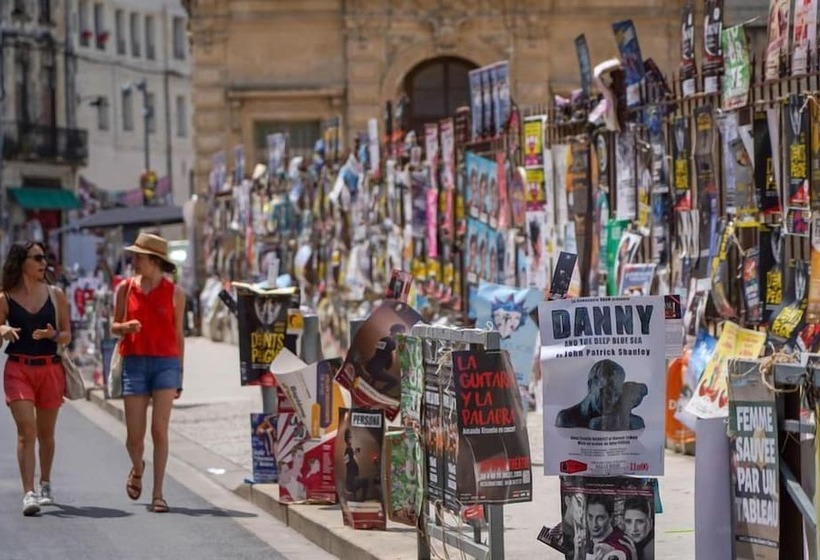 هتل Camping Du Pont D Avignon