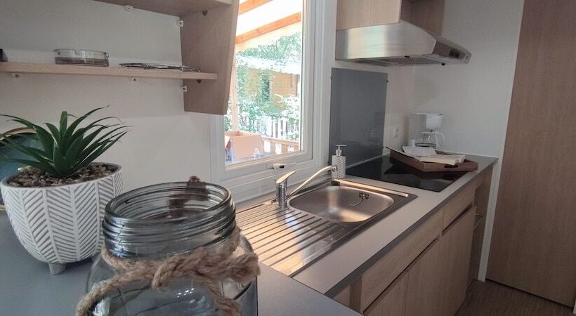 هتل Camping Du Pont D Avignon