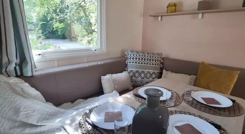 هتل Camping Du Pont D Avignon