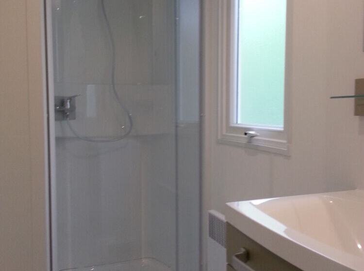 هتل Camping Du Pont D Avignon