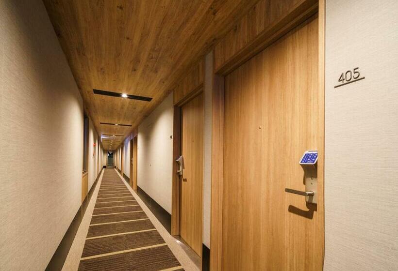 Super Hotel Umeda Higobashi