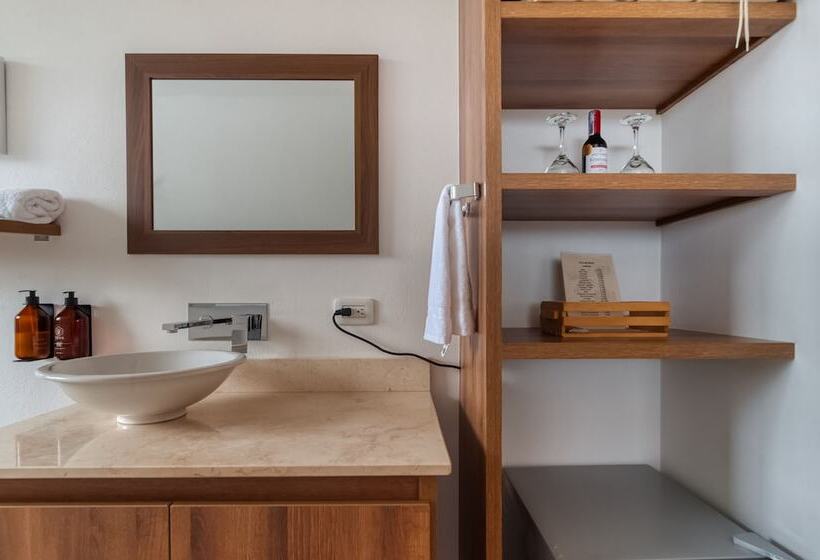 בית מלון כפרי Teva Glamping & Retreat