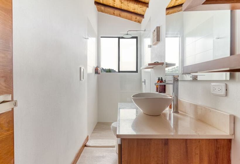 בית מלון כפרי Teva Glamping & Retreat