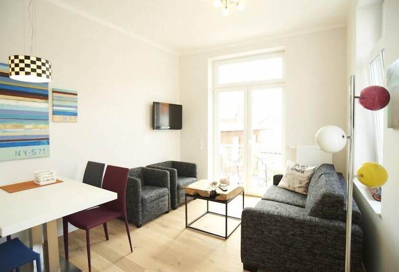 ペンション Haus Eisberg