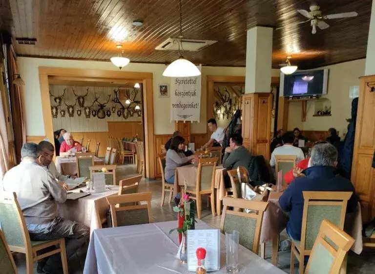 ベッドアンドブレックファースト Kisfaludy Vendégház  Sümeg