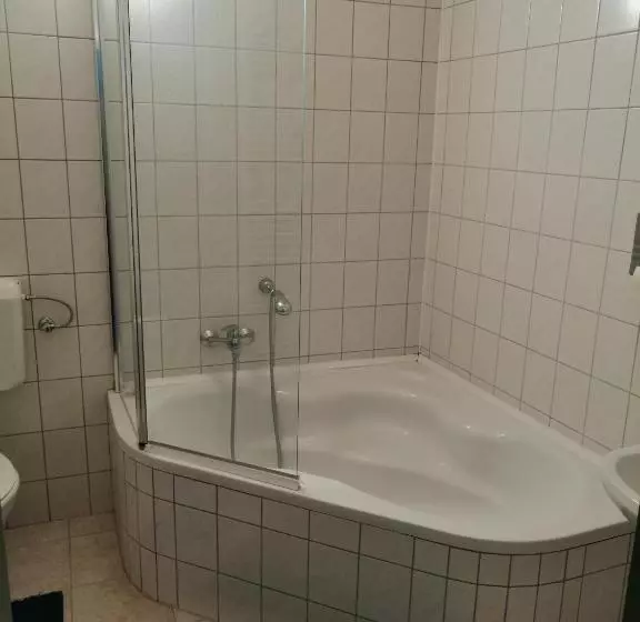 ベッドアンドブレックファースト Kisfaludy Vendégház  Sümeg