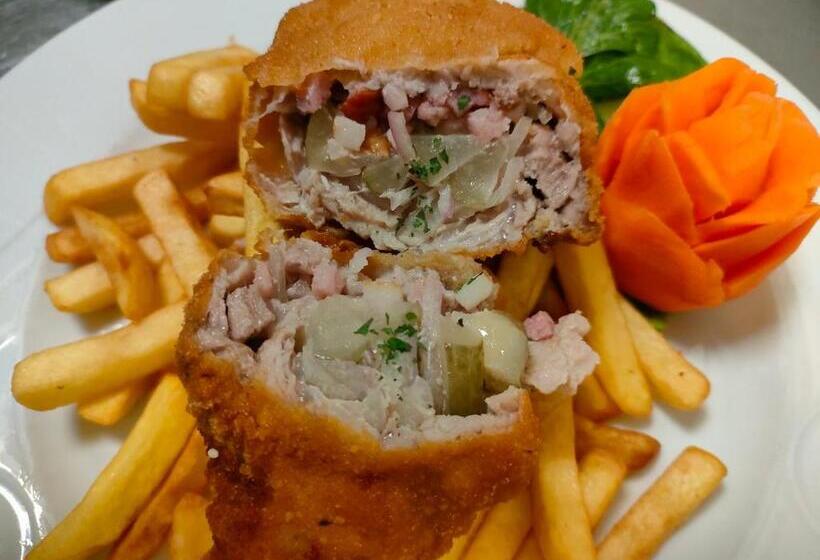 Bed and Breakfast Kisfaludy Vendégház  Sümeg