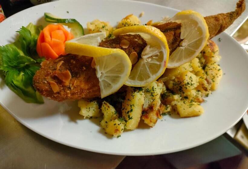 Bed and Breakfast Kisfaludy Vendégház  Sümeg