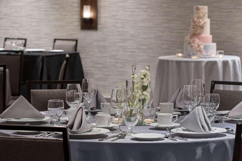 Отель Hilton Garden Inn Camden Waterfront Philadelphia