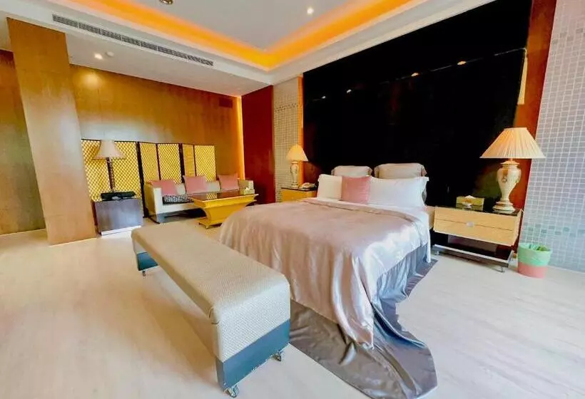 تختخواب و صبحانه 湖山風景旅館lake Mountain View Motel