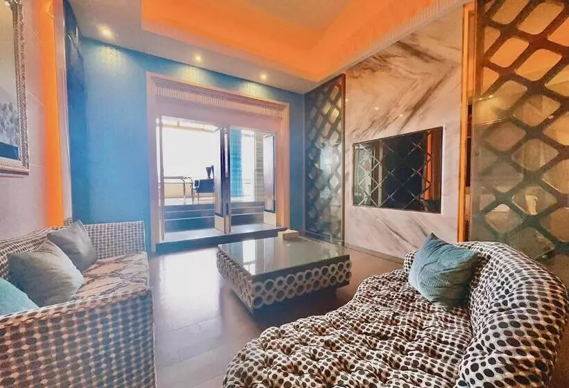 تختخواب و صبحانه 湖山風景旅館lake Mountain View Motel