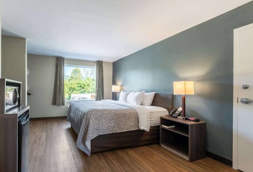 فندق Econo Lodge