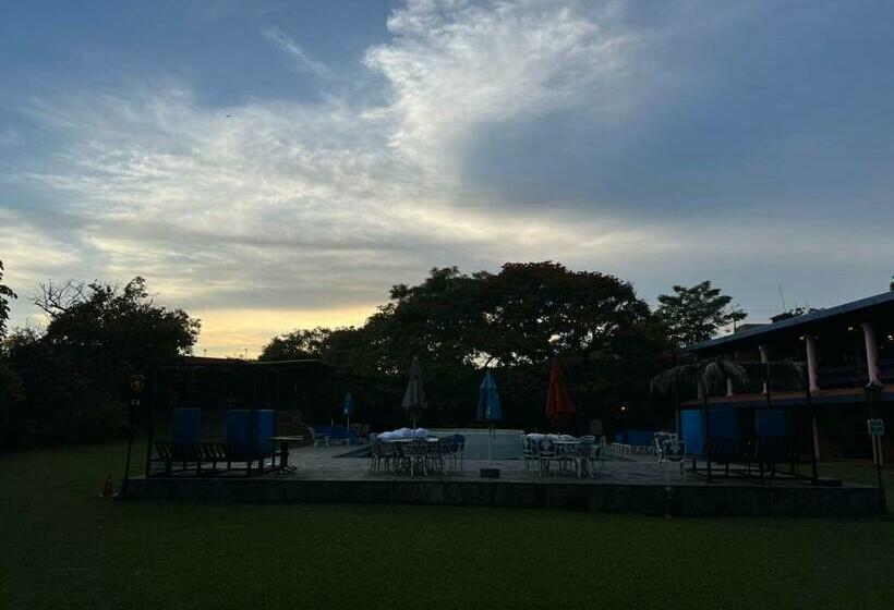 فندق Los Cruxes Sam Paz