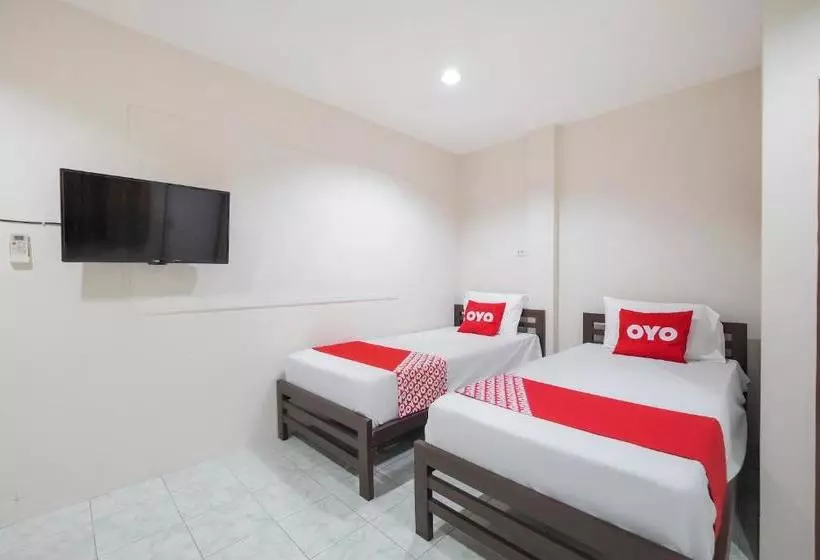 هتل Oyo 75309 Yo Charoen