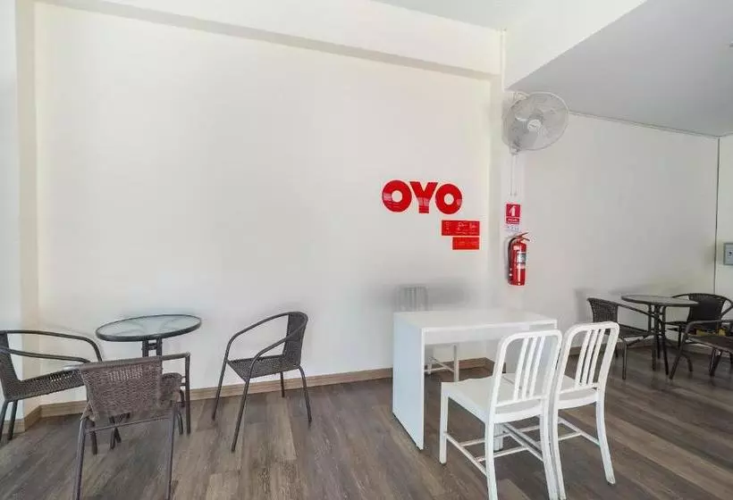 هتل Oyo 75309 Yo Charoen