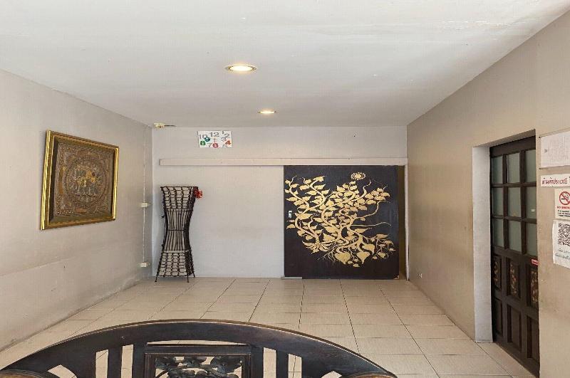 호텔 Oyo 75311 Bed One