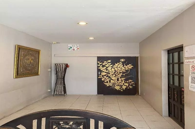 Hotelli Oyo 75311 Bed One