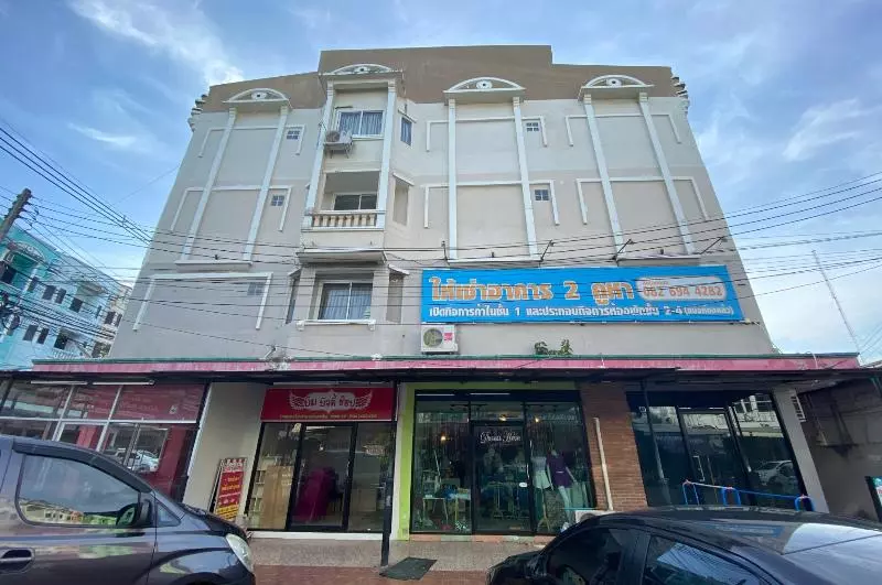 Hotelli Oyo 75311 Bed One