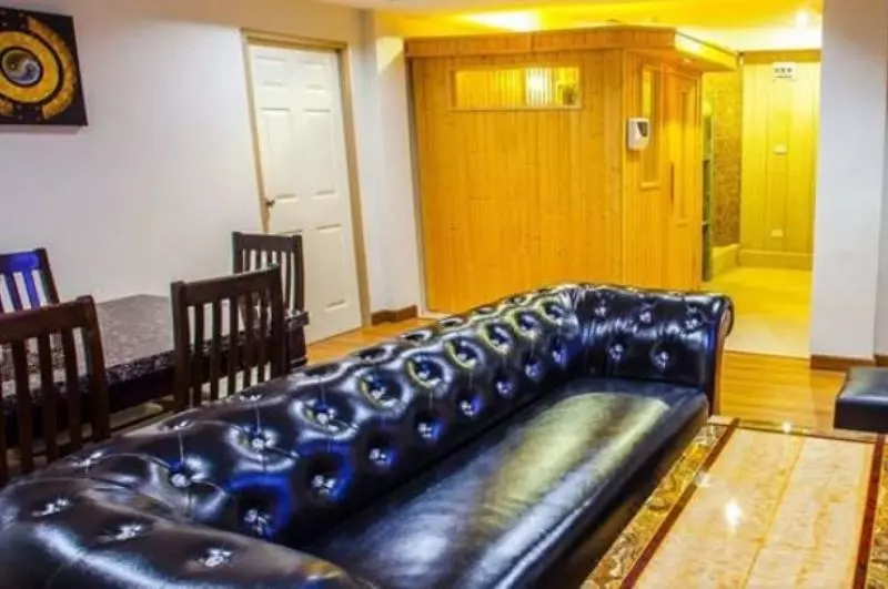 Hotelli Oyo 75311 Bed One